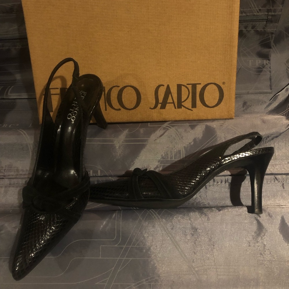 Dress shoes